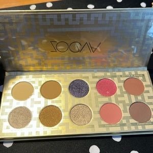 New Zoeva Heritage eyeshadow palette